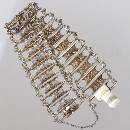 Armband, längd 20cm, bredd 31,3mm, säkerhetskedja 830/1000 silver  Vikt: 31 g