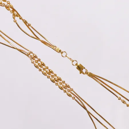 Collier treradig, 41,5cm, 21K  Vikt: 15,8 g