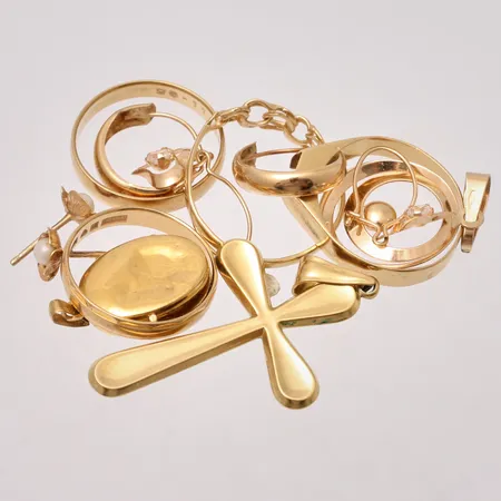 Diverse defekt guld, 18K, vikt 10,94g.