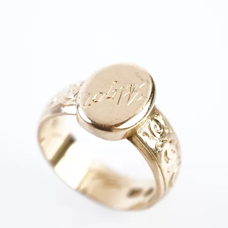 Ring, stl 17(53), bredd 12mm, 18kgravyr Vikt: 6,4 g