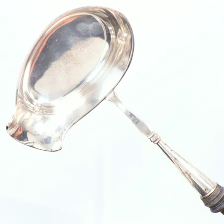 Soppslev slitet träskaft GAB år 1898, längd 44cm brutto Vikt: 147,7 g