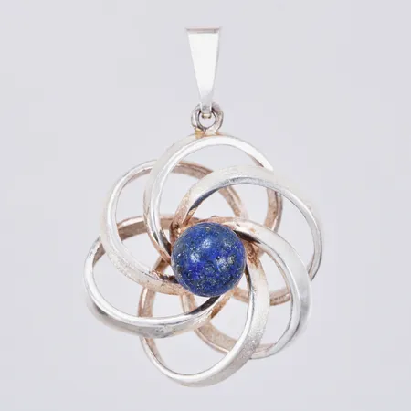 Hänge med lapis lazuli Ø ca 7mm längd: a 3,3cm, bredd: ca 25mm, 925/1000 silver  Vikt: 4,7 g