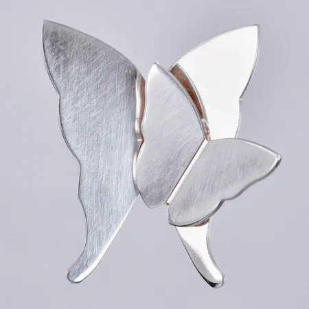 Hänge Efva Attling Miss Butterfly längd: ca 3cm bredd: ca 30mm, 925/1000 silver Vikt: 4,9 g