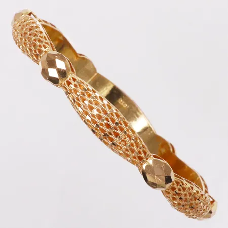 Armring genombrutet mönster, ca Ø64mm, bredd 7,3-8,4mm, 21K  Vikt: 12,4 g