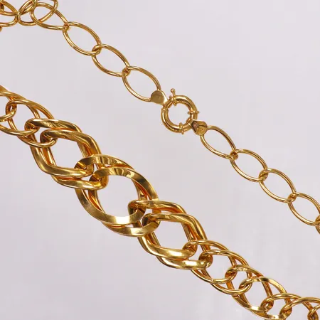 Collier doserad, 46,5cm, bredd 9-22mm, ihåliga länkar, 21K  Vikt: 20,5 g