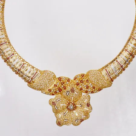 Collier halvstelt, emaljdetaljer, 32,5-33cm, 21K  Vikt: 40,1 g