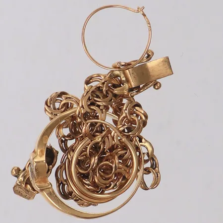 Diverse smycken defekta, 18K Vikt: 7,7 g