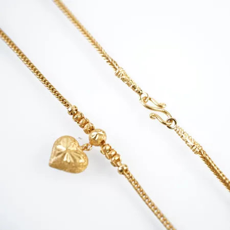 Collier m hänge, 43cm, bredd 5mm, 21k Vikt: 7,6 g