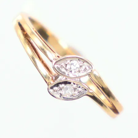 Ring tvåfärgad diamanter 2x0,01ct Ø17¾, 14K Vikt: 2,7 g