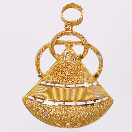 Hänge filigran, vitguldsdetaljer, 53x36mm, 21K  Vikt: 9,3 g