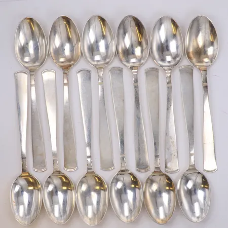 Tolv skedar, längd 18cm, Guldsmedsaktiebolaget, år 1960 Stockholm, 830/1000 silver Vikt: 497,8 g