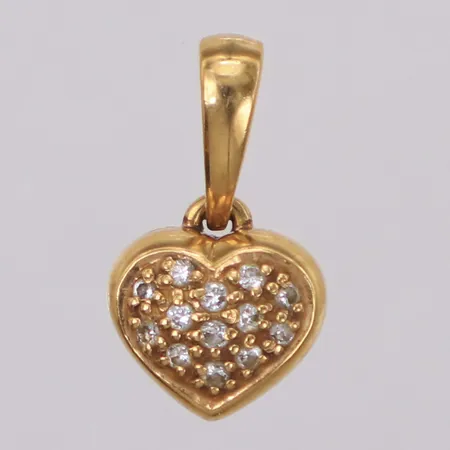 Hänge med diamanter 13xca 0,01ct, längd 15,8mm, bredd 9,0mm, 18K Vikt: 2,1 g