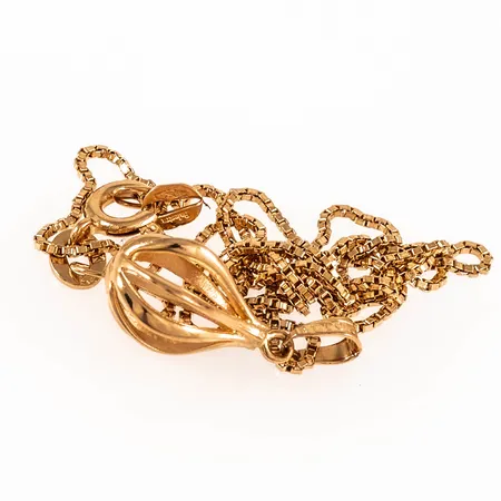 Defekt guld i 18K. Vikt: 3,2g.