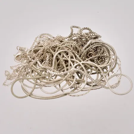 Diverse defekt silver, 925/1000, vikt 39,27g.