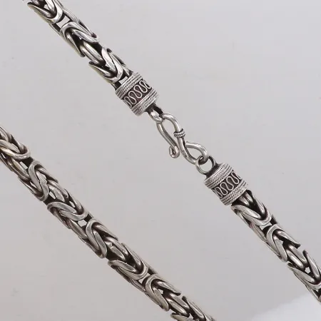 Kedja Kejsar, längd 51,5cm, bredd 8,3mm, defekt, 925/1000 silver Vikt: 163,8 g