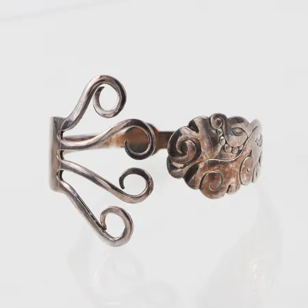 Armband Silver stelt TH Ottosen Danmark,längd ca 7 cm. Vikt: 51,2 g