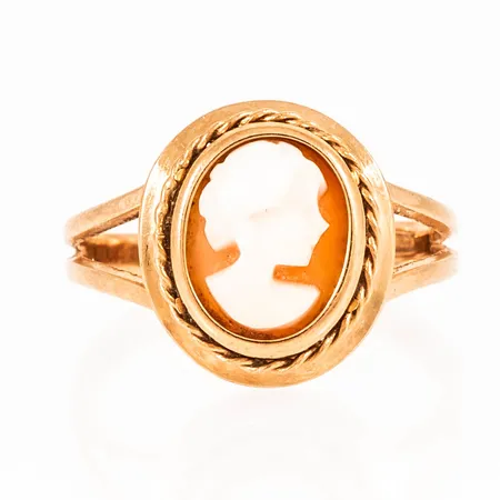 Ring camé i 18K guld. Den är 2,2 - 12,5 mm bred, är i storlek 16¼ och väger 1,9g.