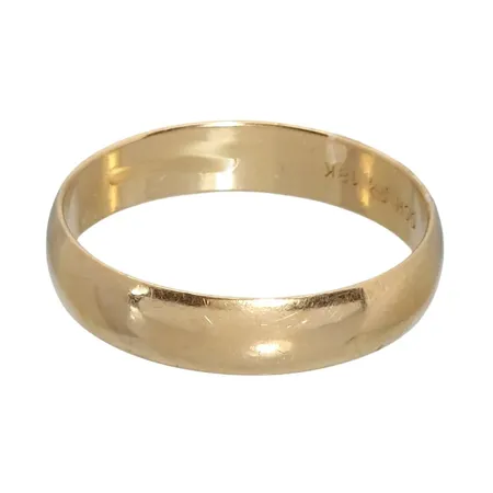 Ring, 18K guld, slät modell, gravyr Vikt: 4,6 g