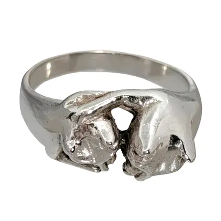 Ring "Katter", silver 925/1000, Ø19,0 mm, bredd 3-11,5 mm, uppbyggnad 7,5 mm Vikt: 6,9 g
