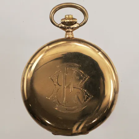 Savonett, 49mm, serienr: 23596, monogramgravyr, defekt, löst glas, framåtvänt urverk, lös ring, tickar, bruttovikt. 74,98, 14K