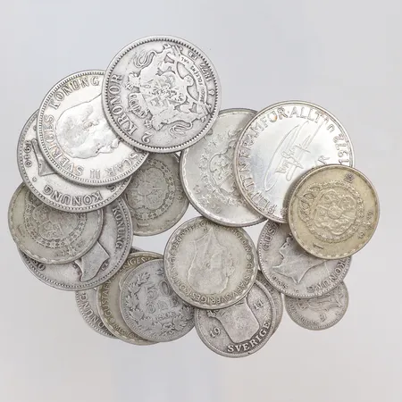 Diverse Silvermynt Oscar II - Gustav VI Adolf, 25-öringar, 50-öringar, 2 Kronor, 5-Kronor och 10-Kronor, med slitage, silverhalt 400-830/1000 Vikt: 161,8 g