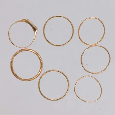 Diverse guld, gravyr, defekt, 18K Vikt: 12,9 g