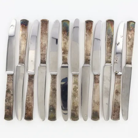 12 Bordsknivar 20cm, modell Rosenholm, blad i rostfritt stål, Silver 830/1000 Vikt: 768,9 g