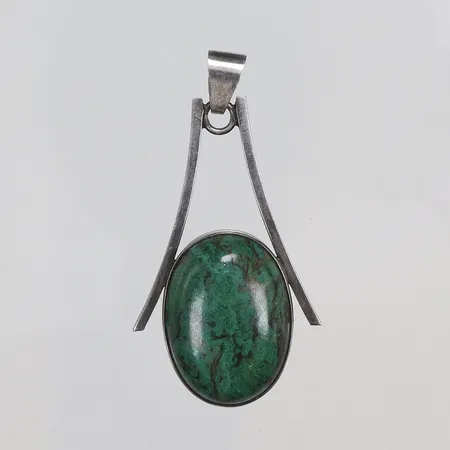 Hänge med grön/svart sten 27x51mm silver 925/1000  Vikt: 8,5 g