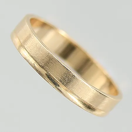 Ring, stl 16½, bredd 3,6mm, 18K Vikt: 2,6 g