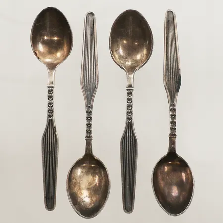 4 Moccaskedar, 10cm, Silver Vikt: 38,4 g