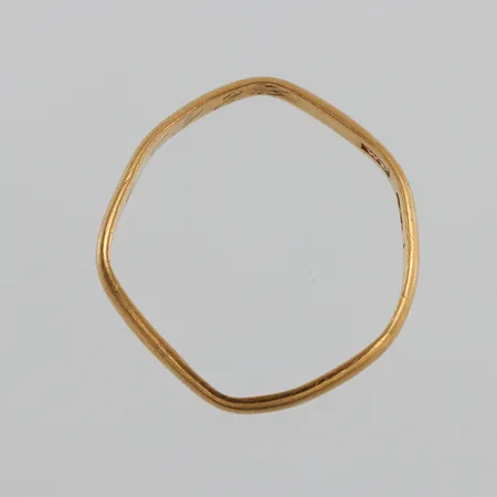 Trasigt guld 23k. Vikt: 3,6 g