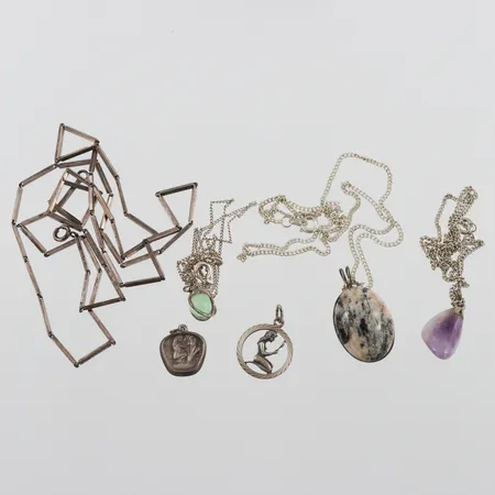 Diverse silversmycken mestadels 830/1000. Vikt: 35,3 g