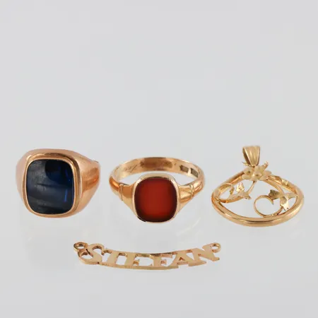 Trasigt guld 18k,någon med sten. Vikt: 16,2 g