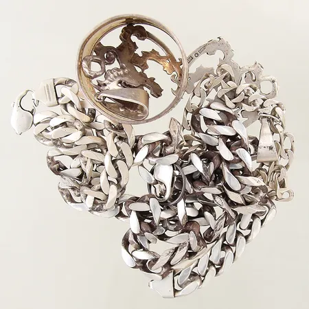 Diverse silverföremål, defekt, gravyr, silver 830-925/1000 Vikt: 228,9 g