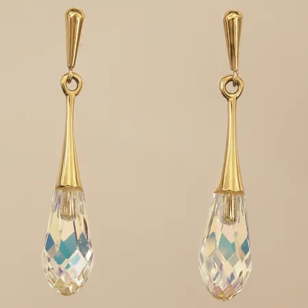 Ett par örhängen med plastprismor, längd ca 32mm, bredd 6mm, 18K  Vikt: 2,5 g