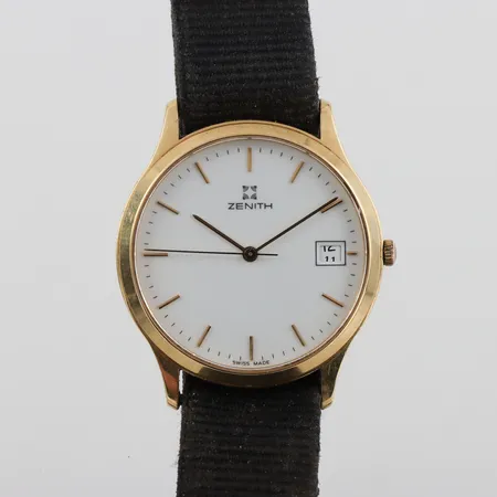 Herrur 18k Zenith,gåvogravyr,tickar igång men ej funktionstestad,diameter ca 34.2 mm