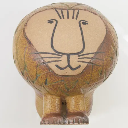 Figurin Lejon Lisa Larson för Gustavsberg, ur serien Afrika, höjd ca 15cm, glaserat stengods, signerad.