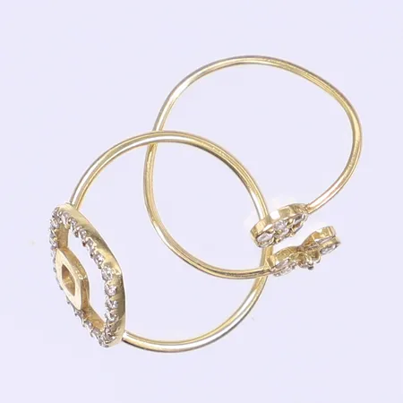 Diverse guld defekt 18K  Vikt: 2,5 g