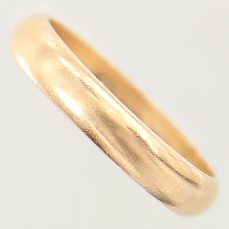 Ring, stl 17, bredd 4mm, gravyr, 18K  Vikt: 3,8 g