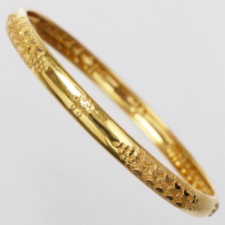 Armring dekor, Ø60mm, bredd 6mm, 22K  Vikt: 10,7 g