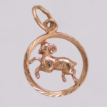 Hänge, längd 19mm, bredd 12,5mm, 18K Vikt: 0,7 g