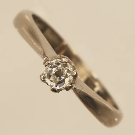 Ring gammalslipad diamant ca 0,23ct, stl 16, bredd 4,4mm, vitguld, 18K  Vikt: 3,2 g