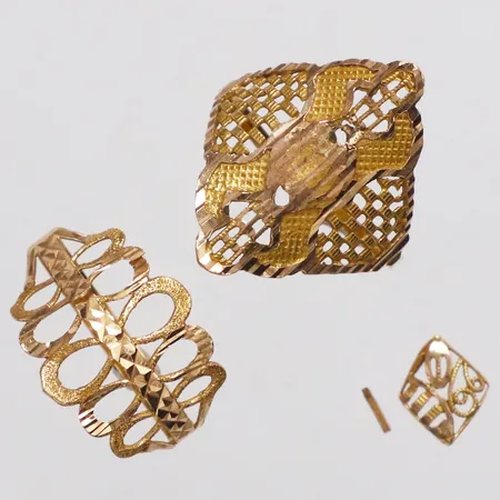 2 ringar defekta av, lösa delar, 21K  Vikt: 3,5 g