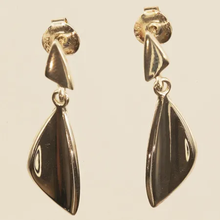Ett par örhängen, längd ca 25mm, bredd ca8,5mm, GHA, 925/1000 Silver Vikt: 3,8 g
