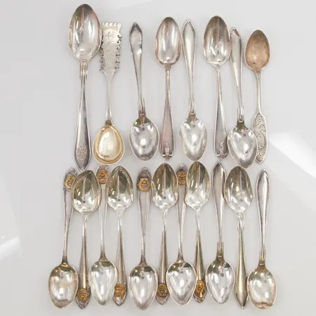 Diverse kaffeskedar, skytteskedar/gravyr, 830/1000 Silver 239,7g.