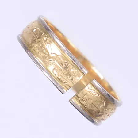 Ring defekt 18K Vikt: 5,5 g