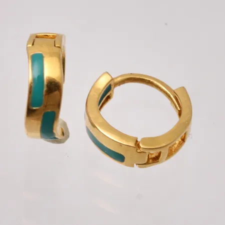 1par örhängen i 21K guld, mått Ø10mm, bredd 3,5mm, turkos emalj, vikt 1,9g.