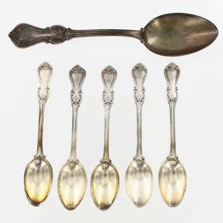 5 kaffeskedar, 1 matsked modell Olga, Silver 830/1000 Vikt: 119,7 g