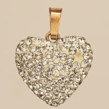 Hänge hjärta med vita stenar, längd 20mm inkl ögla, bredd 15mm, saknar stenar, GHA,18K  Vikt: 1,5 g