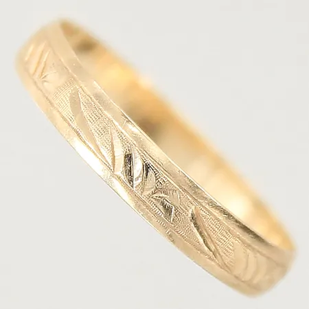 Ring med dekor, stl: 17½, bredd: 3,3mm, 14K Vikt: 1,2 g